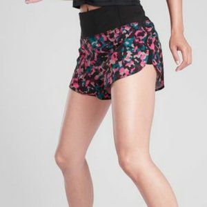 Athleta Running Free Printed Shorts 3.5" L